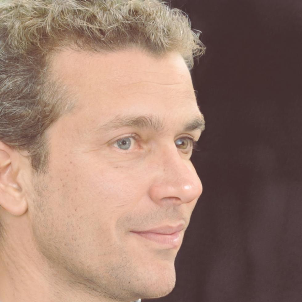 Портрет Арьена Коста